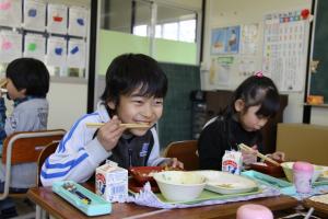 麻生小給食