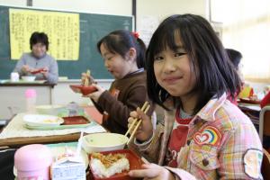 麻生小給食