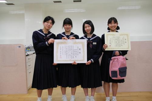 左から、高橋茉由さん、額賀美佳さん、横瀬結衣さん、成田真子さん