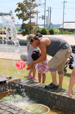 水の冷たさを体感