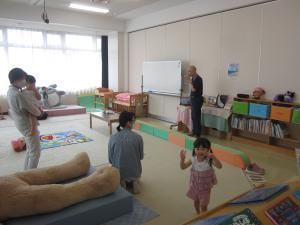 おいで楽しい絵本の時間0709(1)