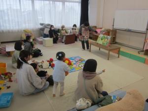 おいで楽しい絵本の時間0211(1)