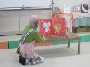 おいで楽しい絵本の時間0211(3)