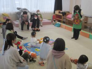 おいで楽しい絵本の時間0211(6)