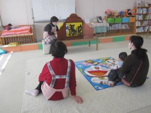 おいで楽しい絵本の時間0311(3)